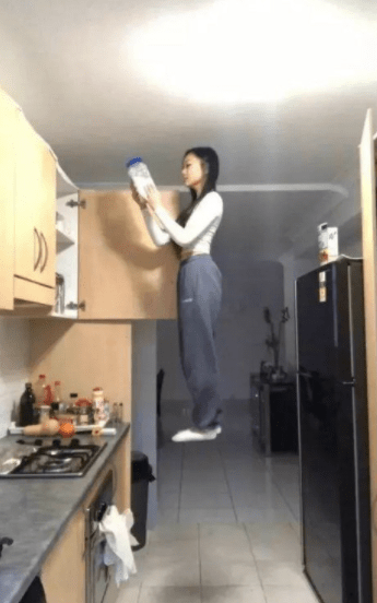 幽默動圖：美麗的背後都是千辛萬苦！照片都是這樣拍出來的 搞笑整蠱 第7张