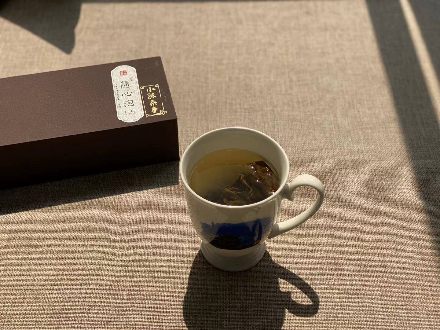 茶叶|在家轻松学！盖碗、茶壶、玻璃杯，如何泡出清甜可口又好喝的白茶
