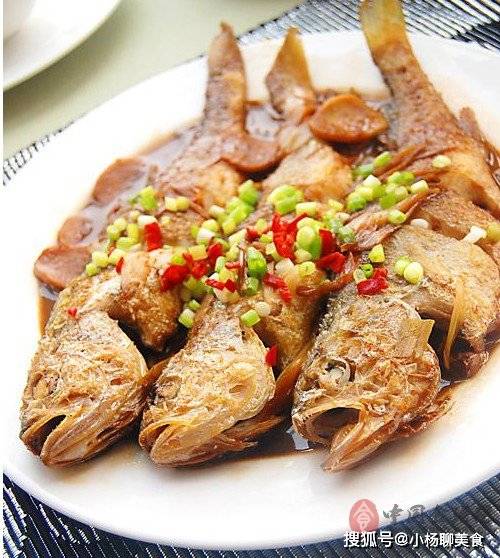 葱花|教你入味又滑嫩的黄鱼做法，味道倍儿香，零厨艺，一看你就懂了