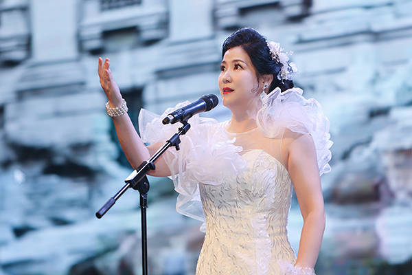 观众|我爱你中国 海之花·潘幽燕音乐会 获得圆满成功