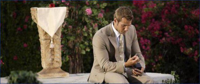 Colton|美国真人秀《单身汉》演员，逃出片场，跟踪前女友到出柜，真人比剧还狗血