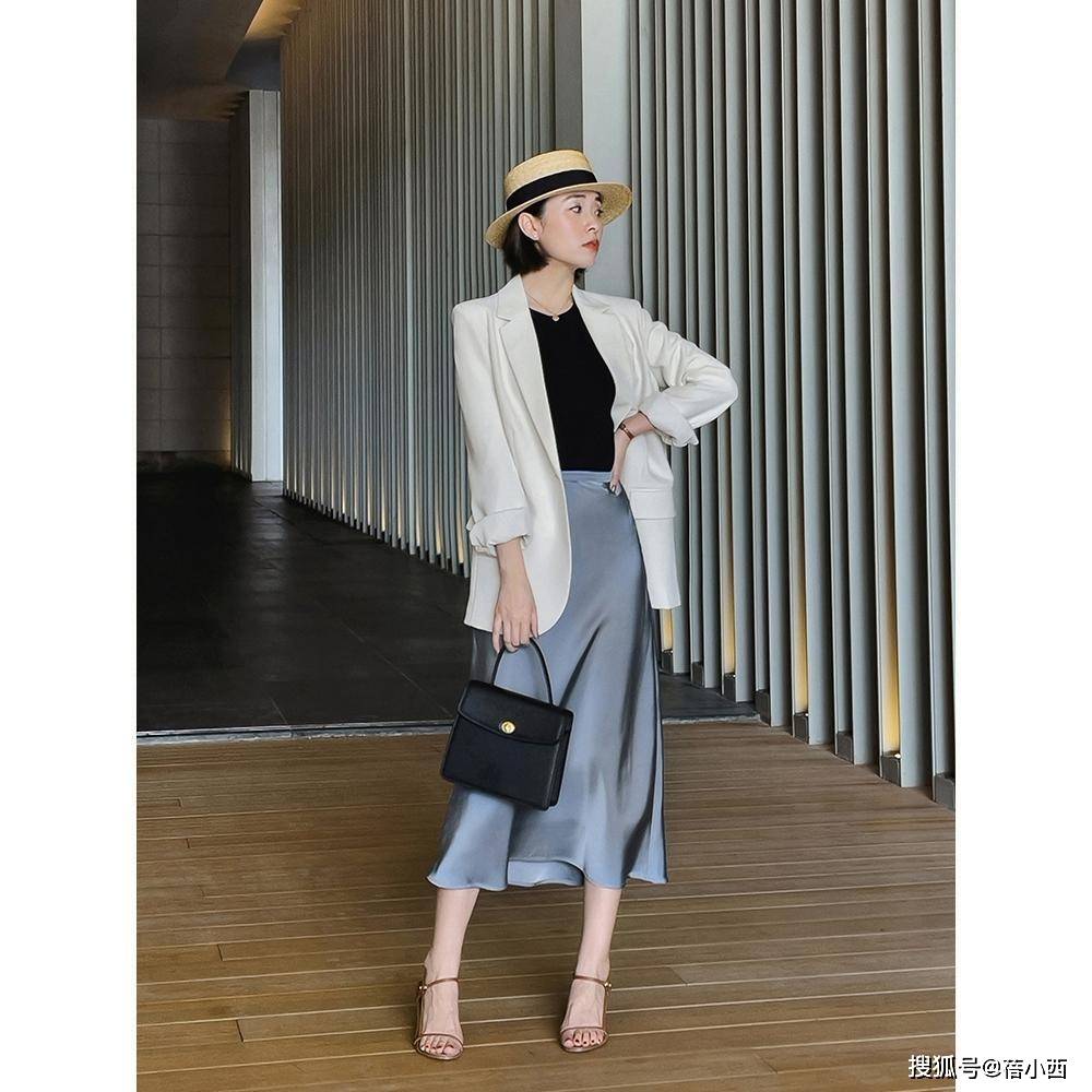 整体 时髦精今秋穿的外套不再是开衫,而是西装,简约高级又显气质