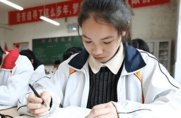 家长举报老师补课后续,原以为事情结束了,但“副作用”先来了_孩子