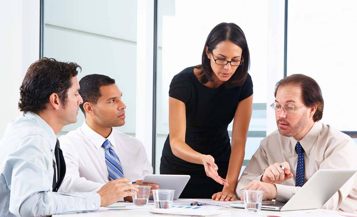 职场中,为什么没人给老板端茶倒水呢?他们不想升职加薪了么?