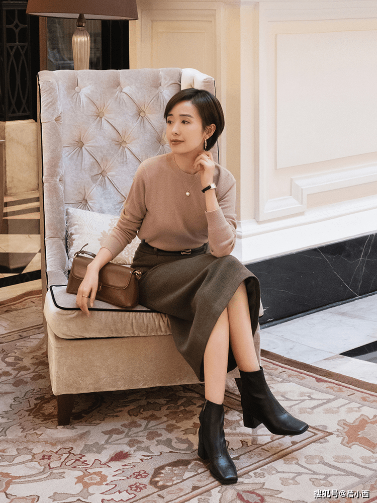 乐福 秋冬建议30+女性多备这“3双鞋”,搭配大衣、毛衣,高级又有气质