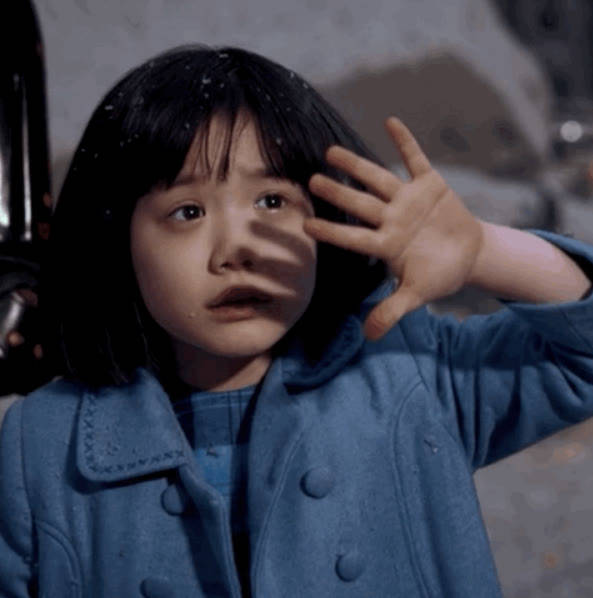 9岁的时候,就出演了好莱坞电影《环太平洋》.3岁出道,7岁片酬上千万.