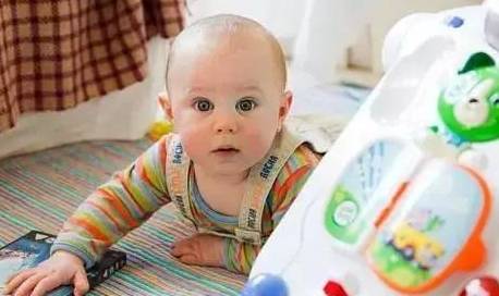 怎么教宝宝学爬 816232a6c3e74813b13d283cfd03b664.jpeg