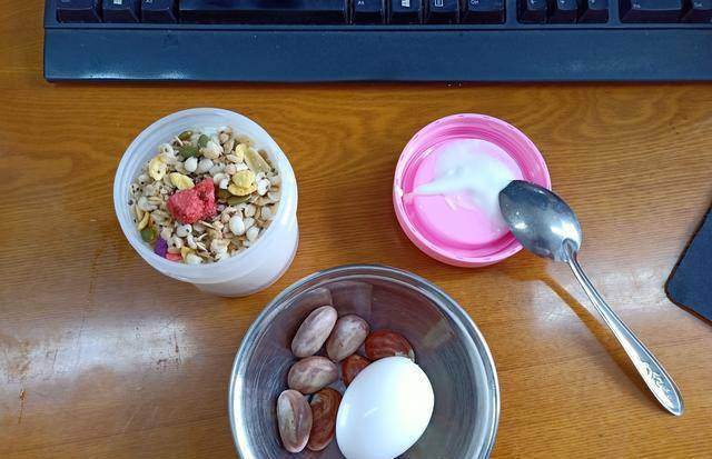 做法|98斤的中年辣妈朋友圈火了，连晒5天低脂餐，网友：不吃饭？