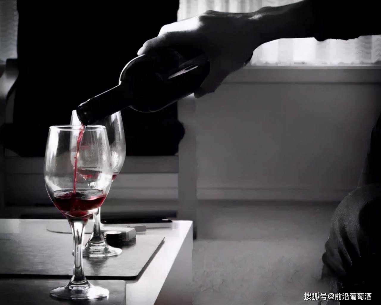 年份|葡萄酒收藏便于更好地品鉴,葡萄酒的溢彩流光、幻想与科学收藏