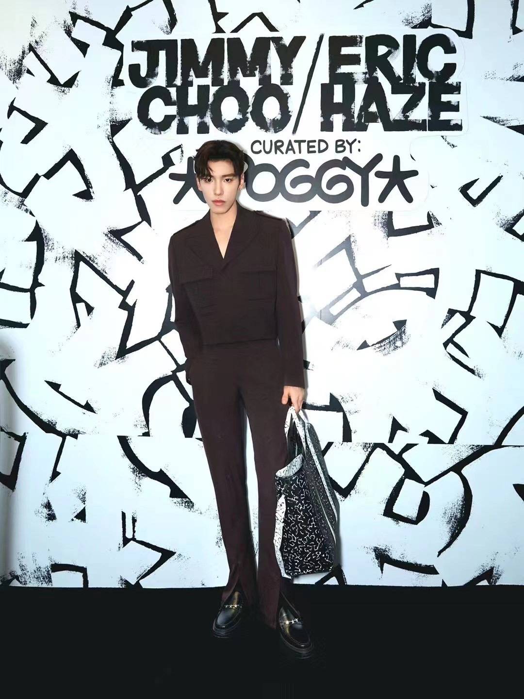 系列 追星逐梦，JIMMY CHOO发布全新限定系列