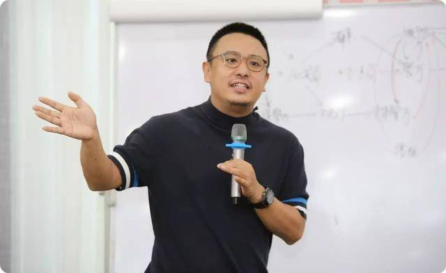 从马云套现665亿的年轻人饿了么创始人张旭豪现在怎样了