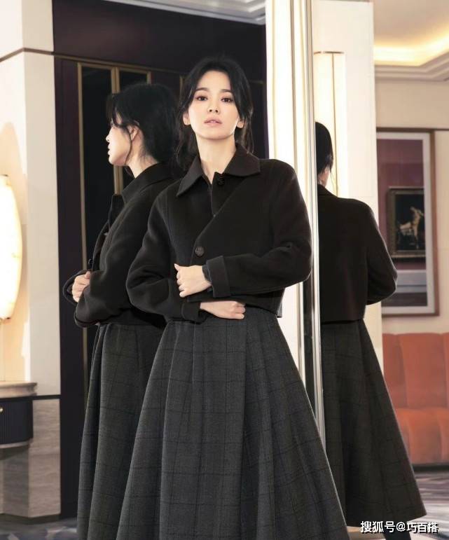 职场 宋慧乔新剧将播，职场扮相很靓，与小11岁李基龙演情侣没有年龄差