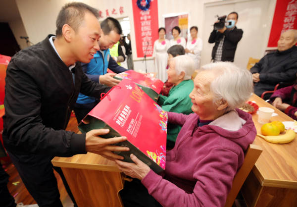 志愿|爱在重阳节 聂河养老院里别样红