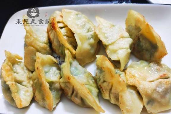 生活|给孩子做了份早餐，两煎一煮，简单好吃，不浪费