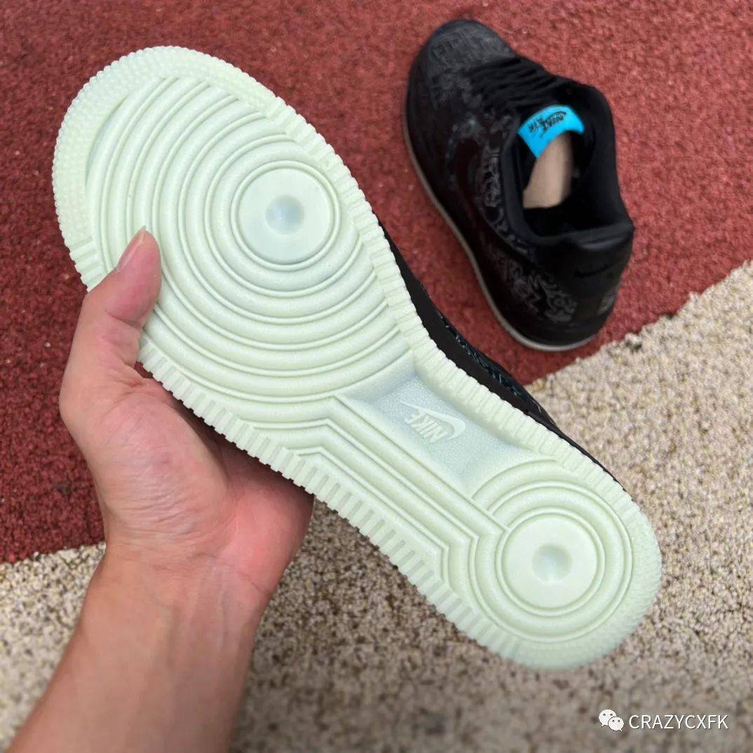 黑色 空军一号夜光联名 Space Jam x Air Force 1 Computer Chip 空中大灌篮运动鞋