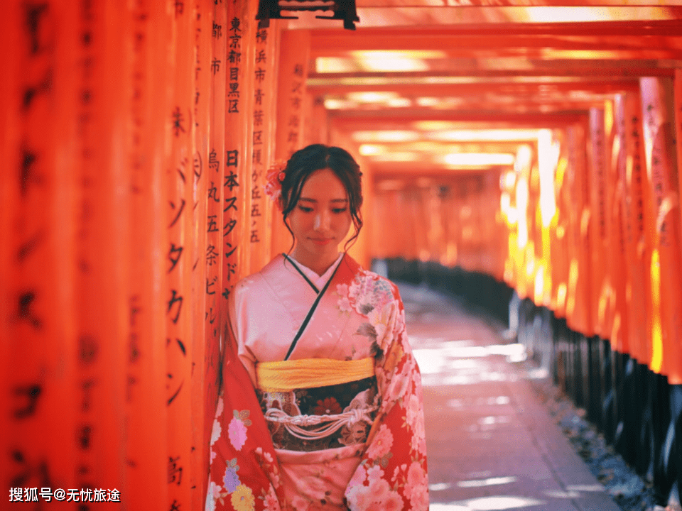 如果来日本旅行，路边有一些和服少女，记住不能随便拍照