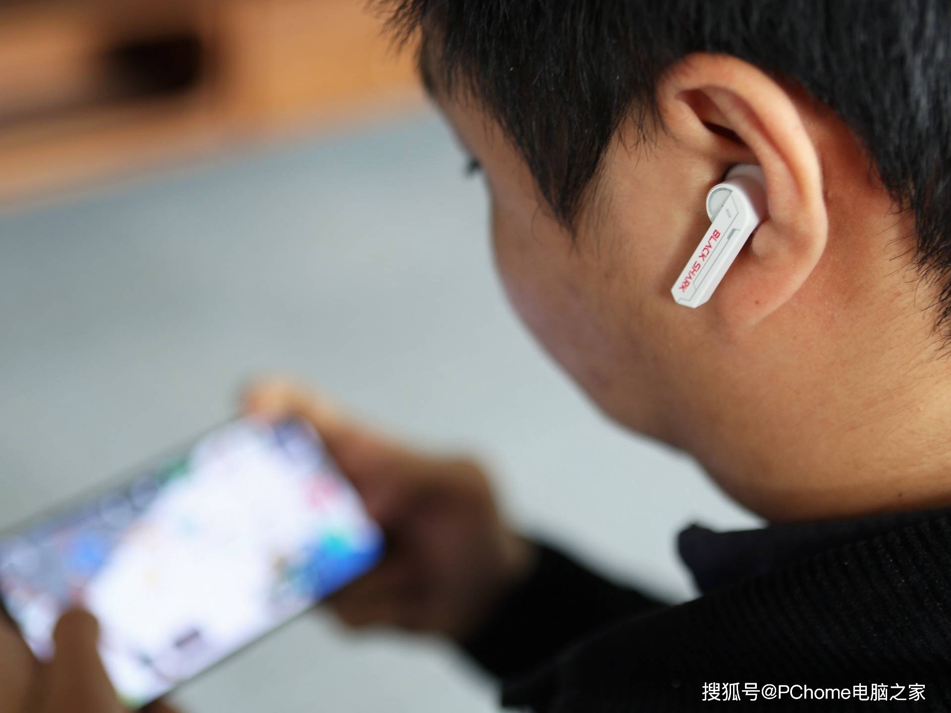 黑鲨凤鸣真无线蓝牙耳机体验 超低延迟确认敌人方位更快速