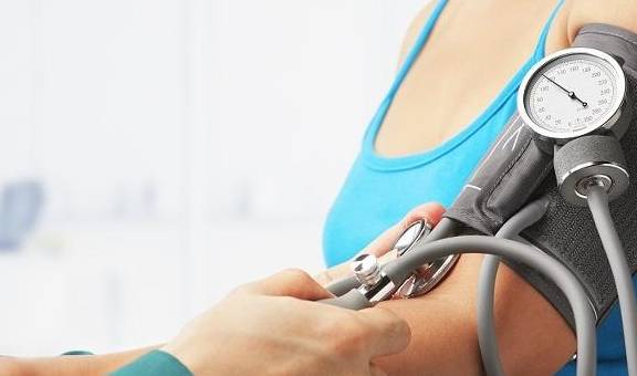 正常工作|身体出现这3种病,尽量别大意,可能演变成“尿毒症”,早知早好