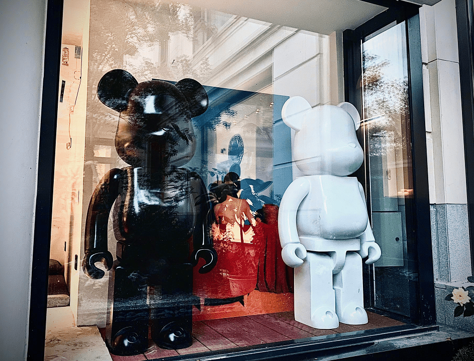 因为|黄子韬助理想顺走他家的熊猫,得知价格后,面对镜头大喊求放过