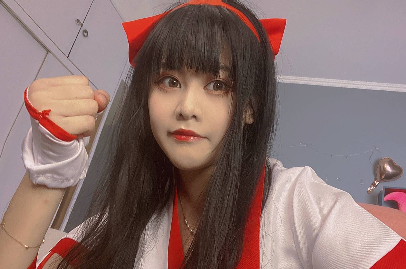 但是作为一个有着自己个人特色的主播,这主播皮克桃还是被邀请参加了