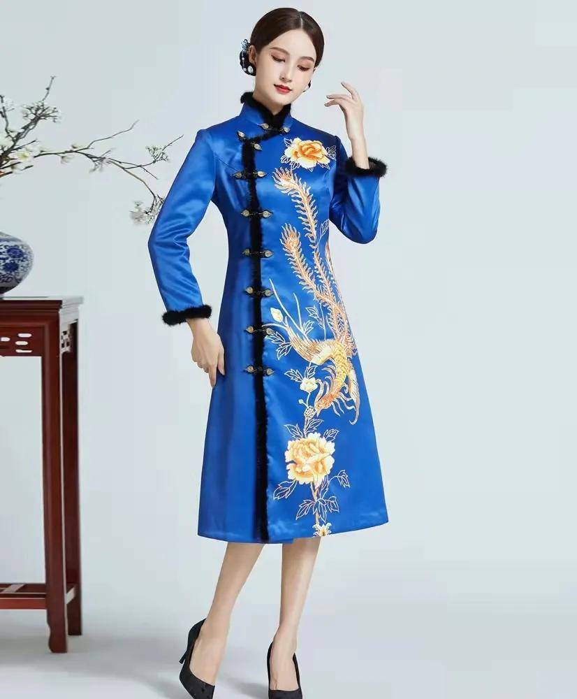 端庄优雅大气的宝蓝色旗袍,高贵之美,被国人称赞,让女子耀眼!