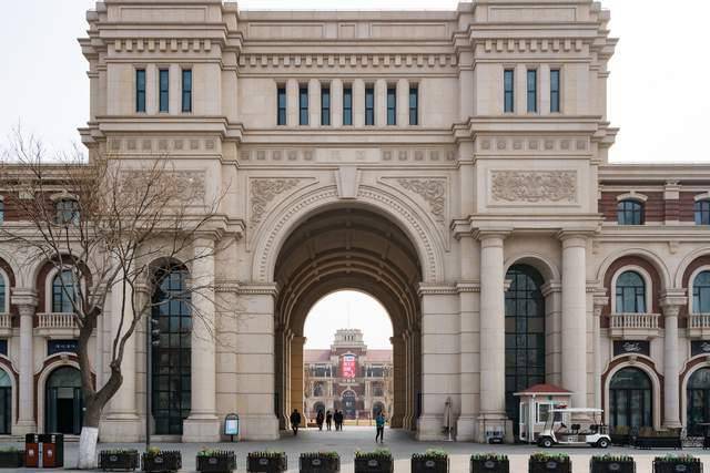 如何在国内体验异国之旅？此城意式建筑全由意大利人手工打造！