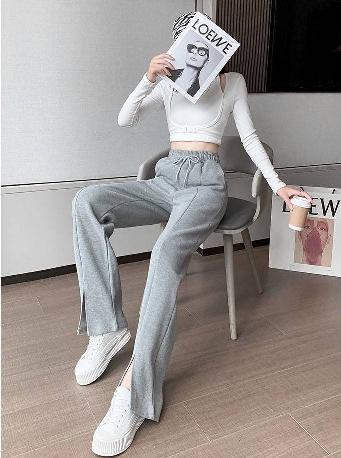 个性 今年秋季流行的开叉阔腿裤，百搭显高的同时，更有时髦范