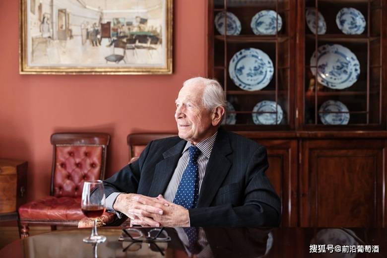 涨幅|初识葡萄酒拍卖,天价葡萄酒拍卖会,葡萄酒收藏宜多样性