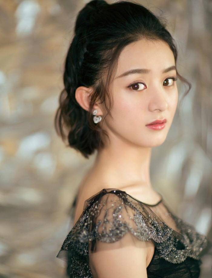 赵丽颖赵丽颖从土甜风逆袭变气质女神