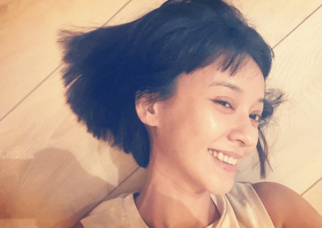 手部|陈意涵分享孕晚期动态，临产在即手部浮肿明显，仍坚持下厨好贤惠