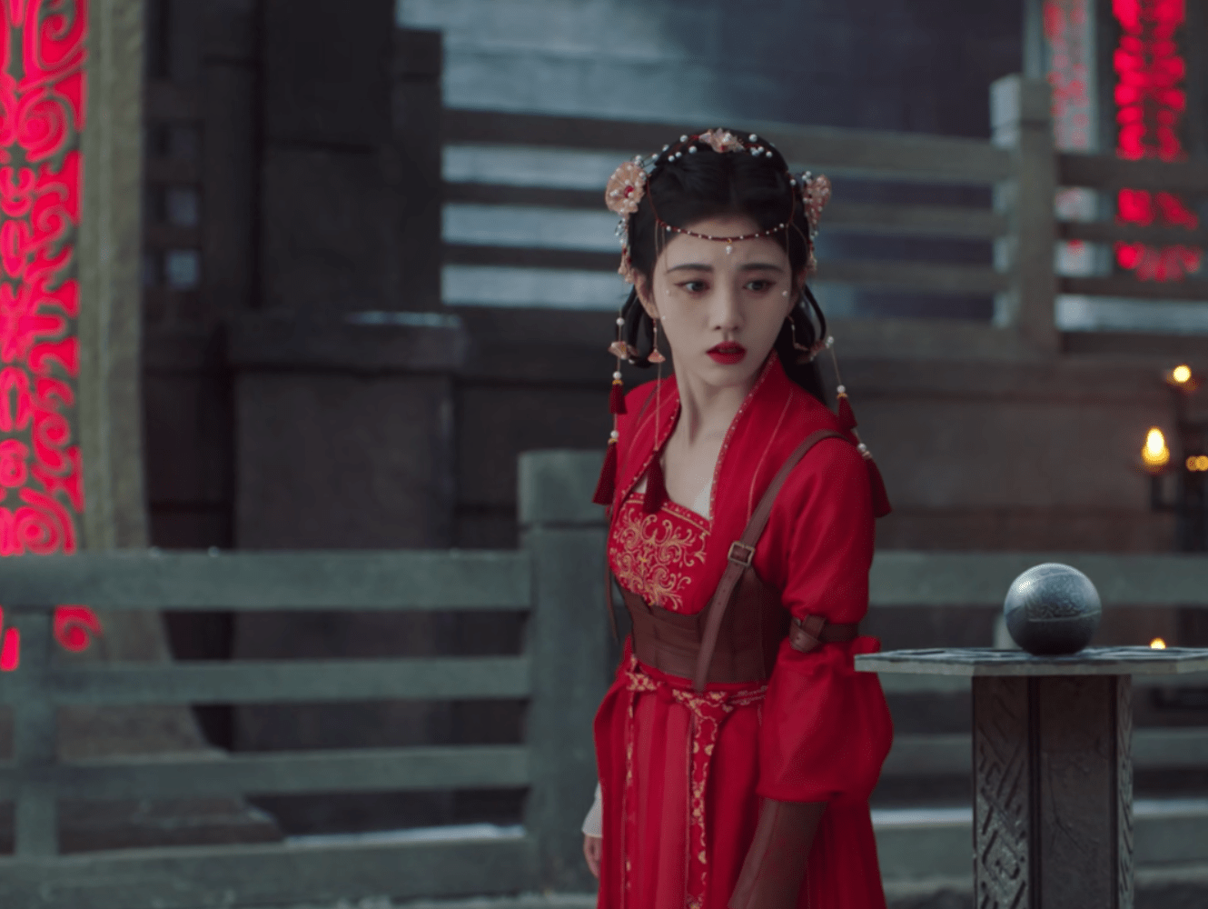 角色|嘉南传：开播登三个热搜，鞠婧祎演的姜保宁好虎，退婚好拼，上头