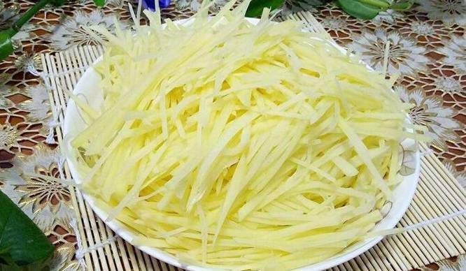 做法|秋天，早餐多吃它，皮薄馅大，解馋顶饱，比包子馅饼好吃，太香了