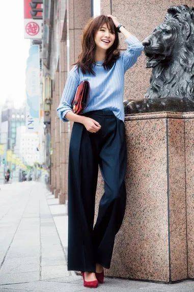 身材 今年毛衣流行这么塞！巨显瘦显高巨好看！