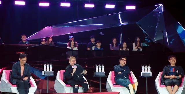 总决赛|韩红都叫一声“璇姐”的陈卓璇，直接在后台泪崩，到底怎么回事？