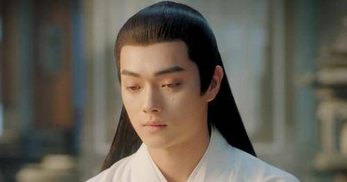 因为人到中年就“发腮”？这些男星颜值骤降的背后，是骨相在作祟