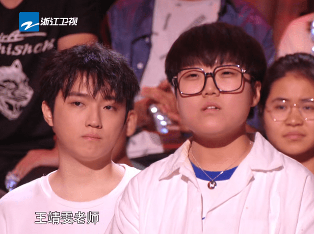 人心|赢了比赛却输了人心,好声音学员微博被喷,她该不该选王靖雯??