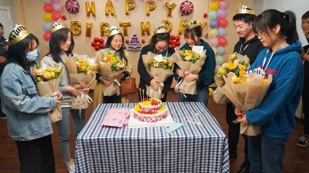 女朋友过生日送什么最有仪式感 8689132b6dd84e2c97fa9377639b70bd.jpeg