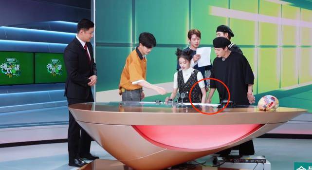 合体|白鹿任嘉伦录综艺避嫌太明显，相比之下王嘉尔几次暖心照顾太圈粉