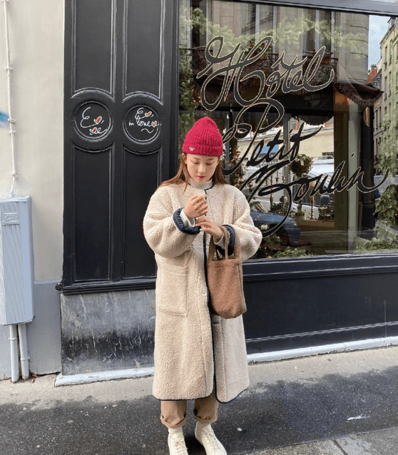 显得 秋季的甜美穿搭来了,减龄显高还保暖