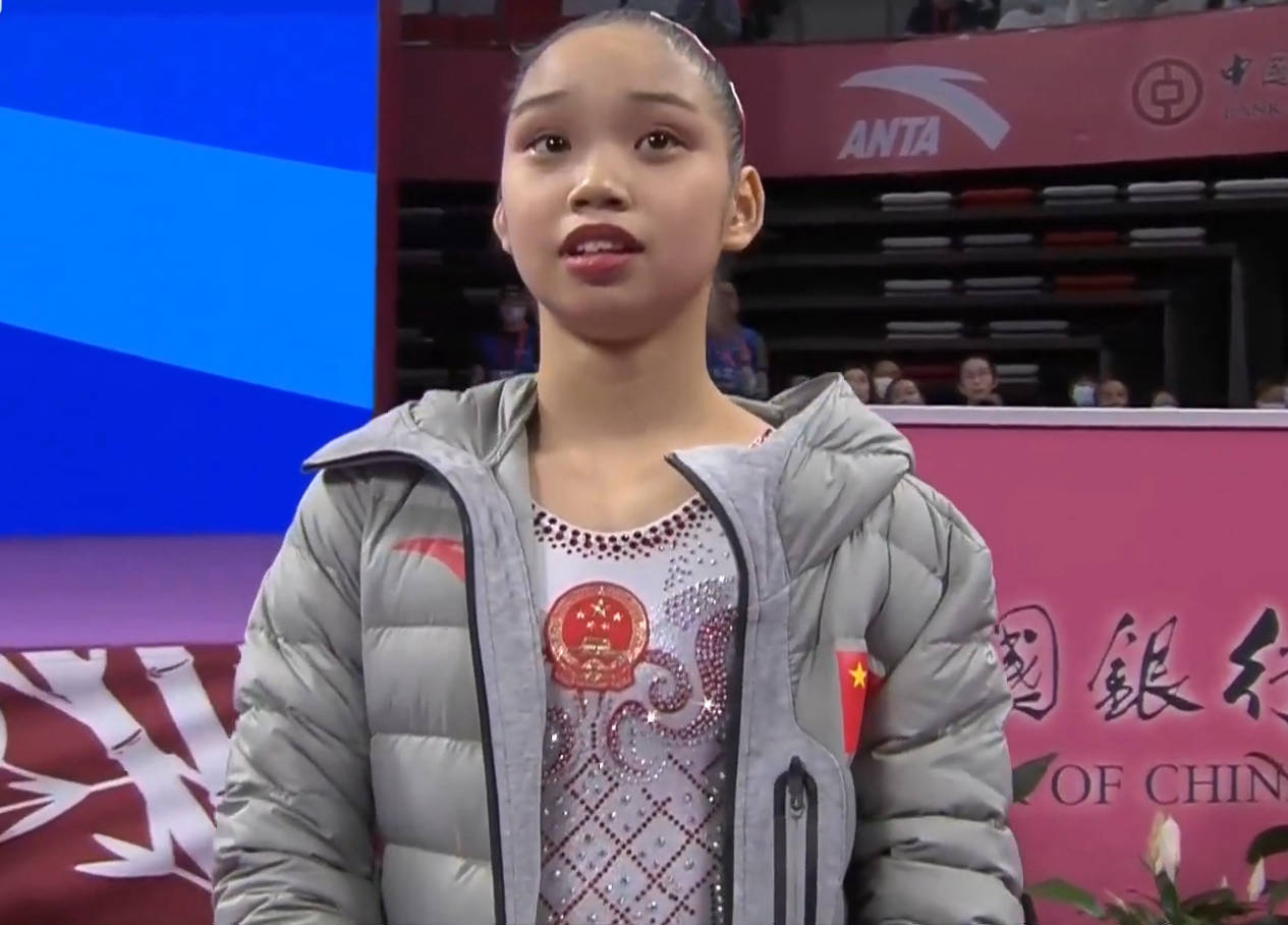 中国体坛又一天才横空出世,16岁少女力压三位奥运冠军成最大黑马