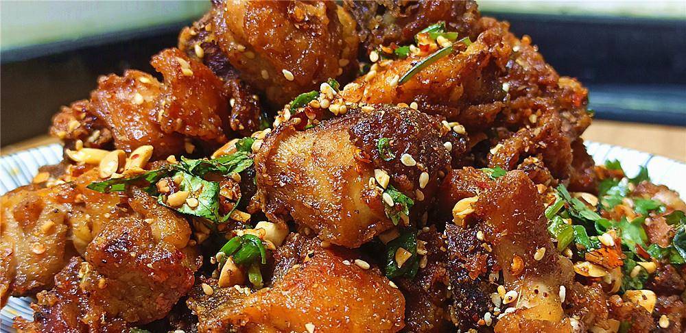 "麻辣香酥鸡"不用去买来吃,自己就可以做,味道不比买来的差