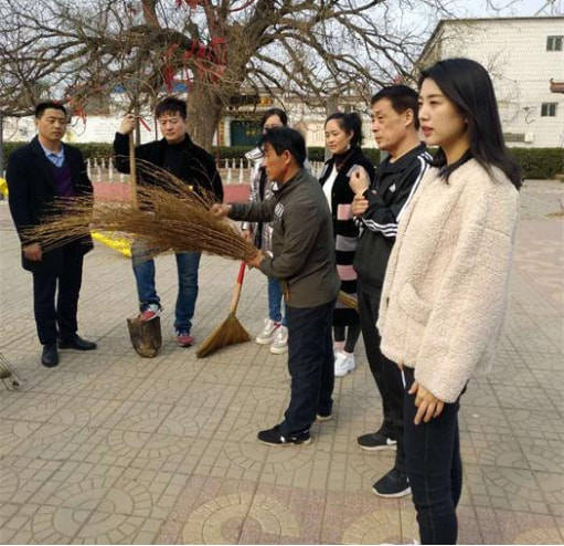 微电影《桃花朵朵开》在深圳穆村乡庄火头村正式开机