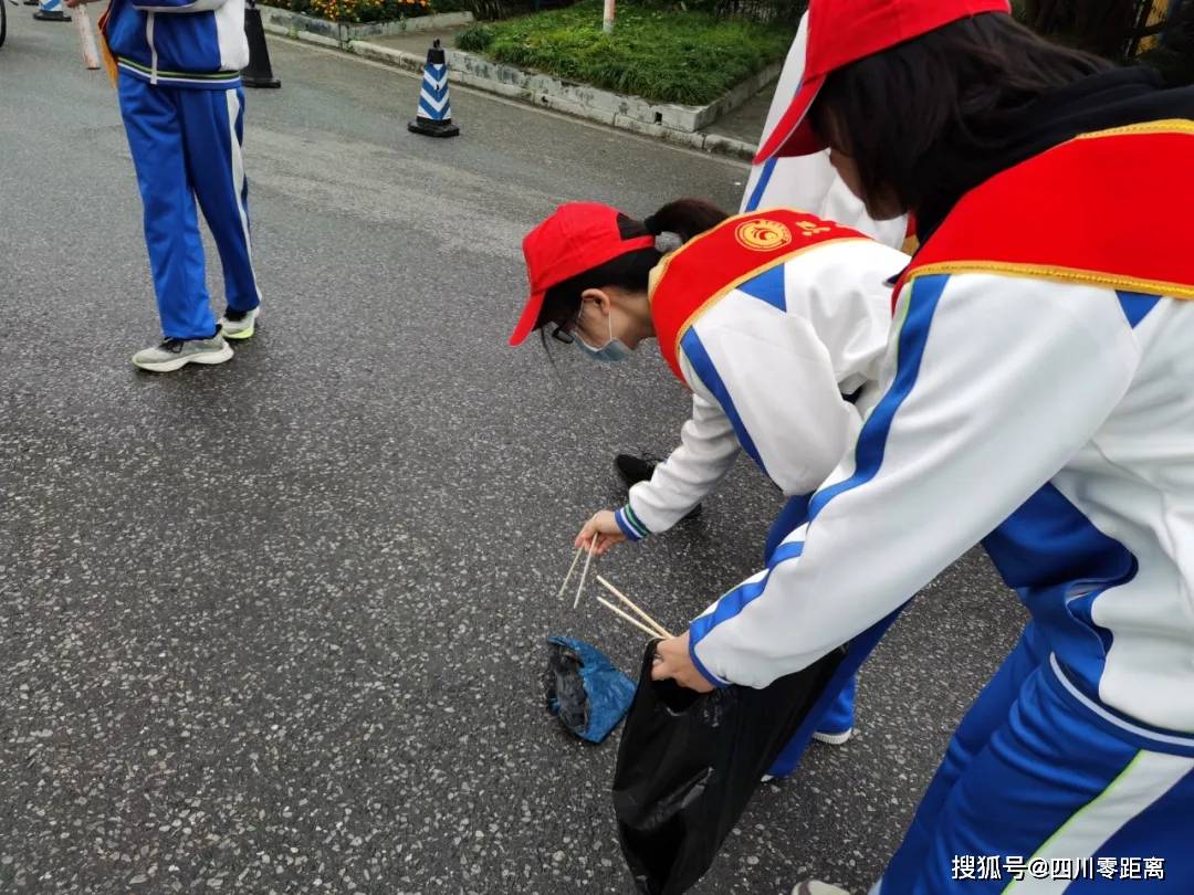 文明,是城市最美的风景—江油外国语学校高中部志愿者服务活动