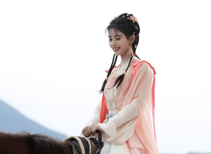 曾舜|?刚开播就有四个人想娶她？鞠婧祎、曾舜晞《嘉南传》值得看吗？