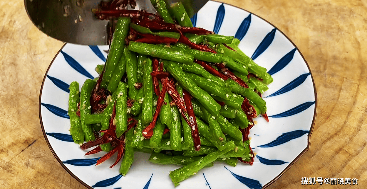 葱花|秋天别总大鱼大肉，多吃这12道家常素菜，低热量高营养，特别下饭