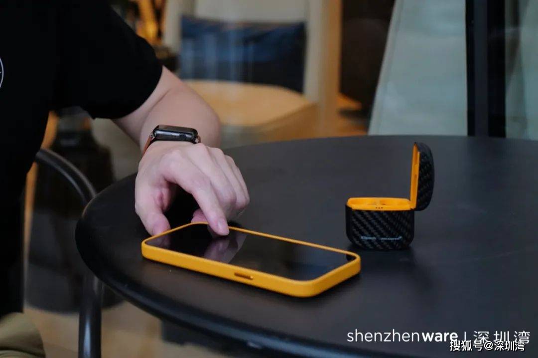 产品|卢米埃影院的音响、两千多元的 TWS 耳机、迈凯伦的联名，与杰士聊高端打法