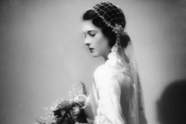 赫本|人物丨她是唯一可媲美赫本的女人,生得短暂,活得绚烂