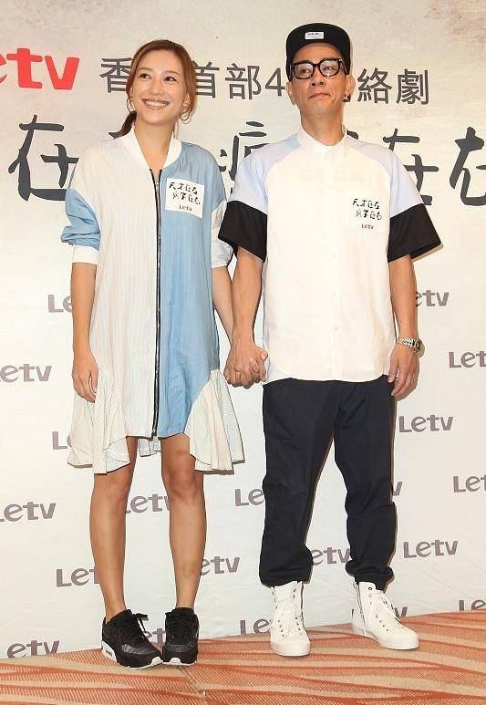 陈小春 应采儿真的很宠陈小春,就算老公梳莫西干,也要陪他穿情侣装