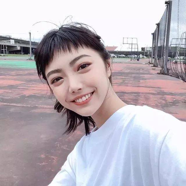 发型八款超受欢迎的刘海来了！