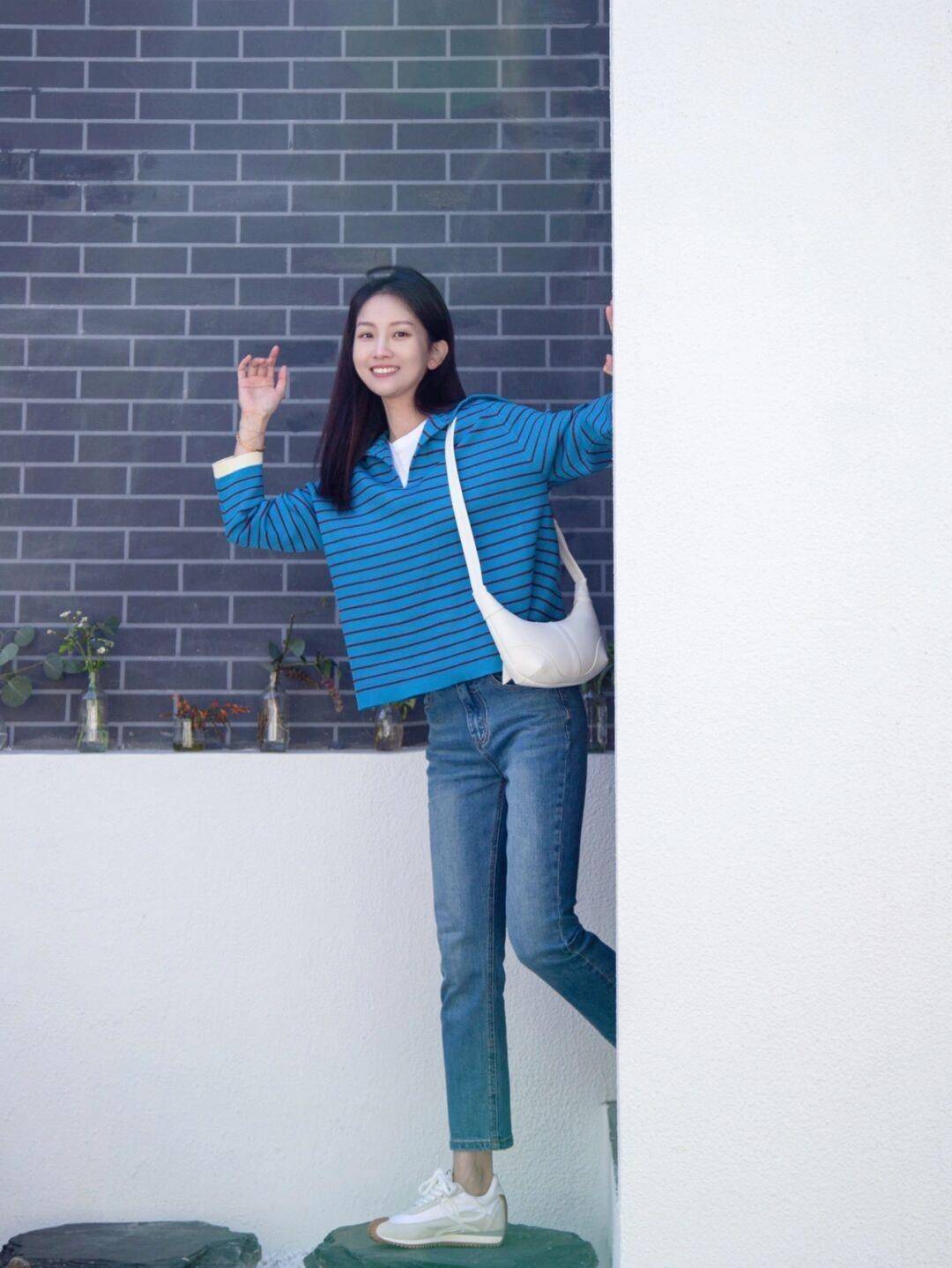 季节 秋冬季节不知道穿什么?一件毛呢大衣全搞定,让你美出新高度